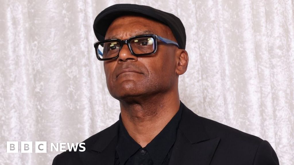 EastEnders actor 'grateful' to avoid driving ban for speeding