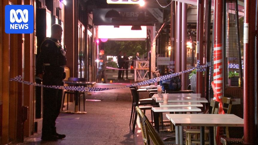 Double stabbing in popular dining strip in Carlton leaves two men in hospital