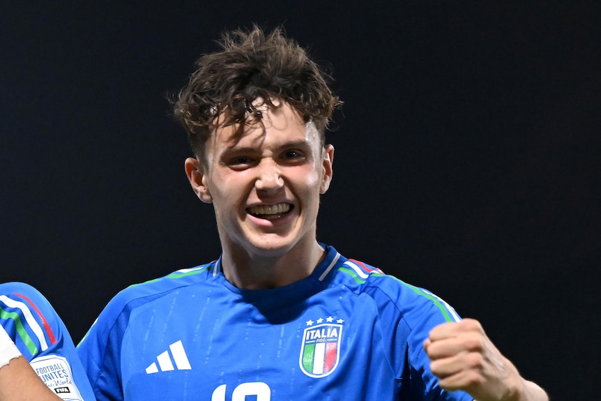 footballer antonio arena celebrates a goal for italy under 17 team