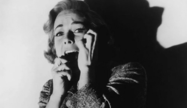 Consumer confidence plunges with jobs