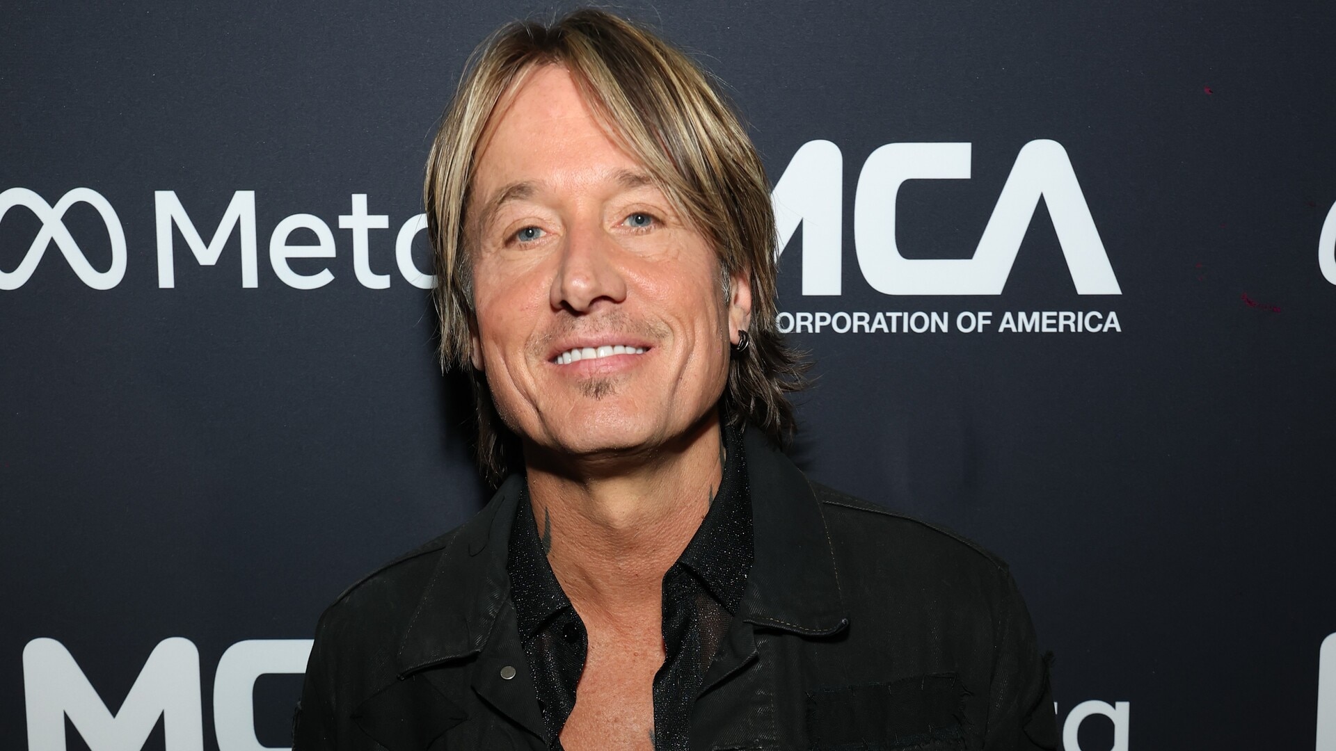 Keith Urban ‘alluded’ to a fan about his divorce to Kidman weeks before it was shared worldwide