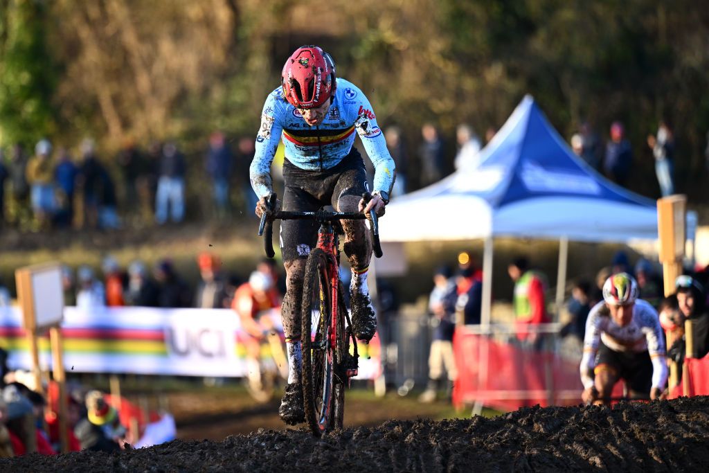 Eli Iserbyt during the 2025 Cyclo-cross World Championships