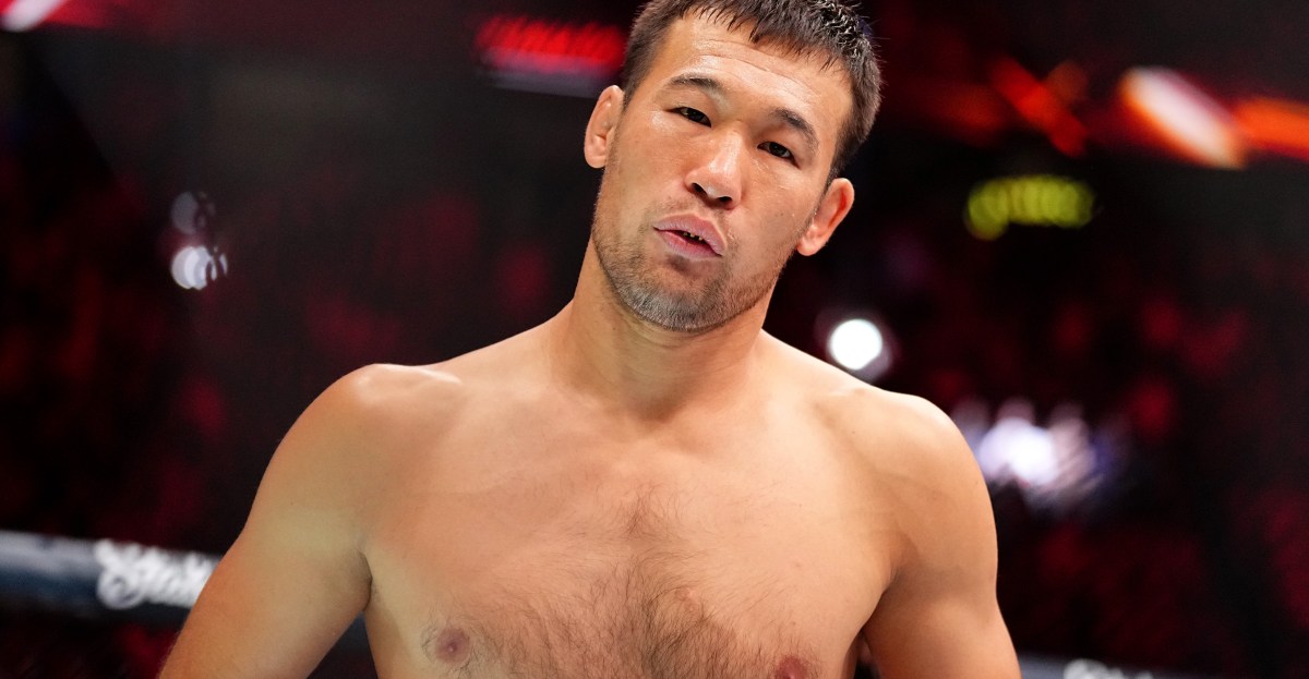 UFC contender Shavkat Rakhmonov spotted with knee brace and crutches | Video