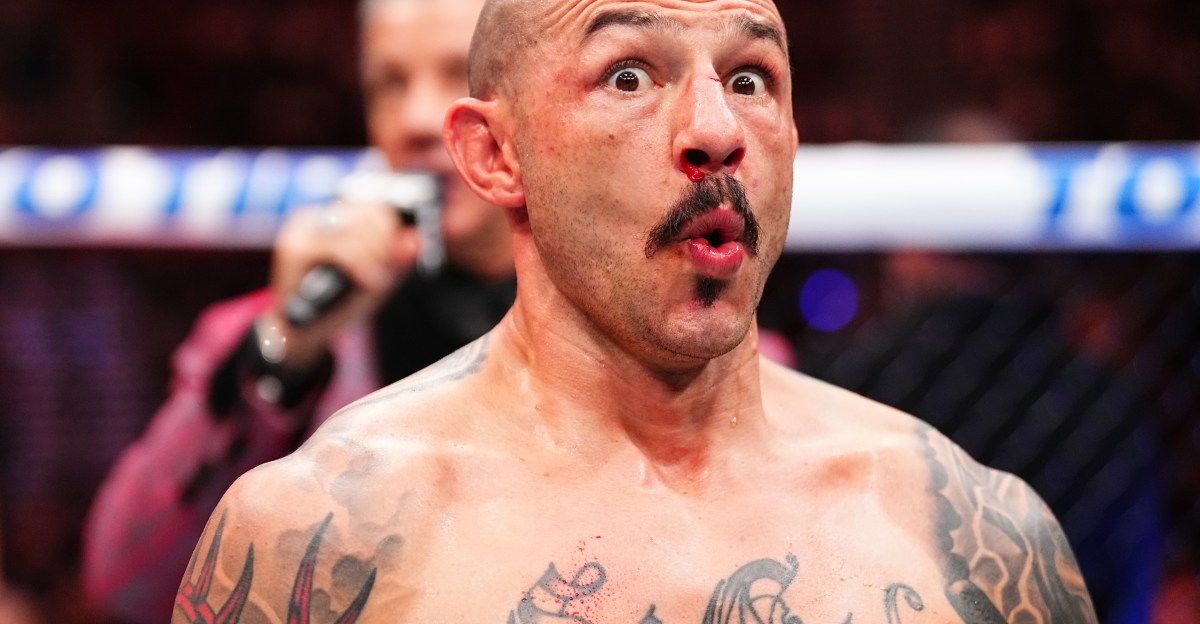 Cub Swanson boards featherweight ‘Train’ to UFC 327 in Miami