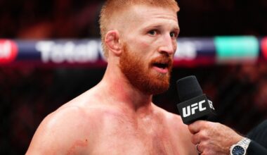 RAF05 crowd boos Bo Nickal for bouncing on Yoel Romero wrestling match