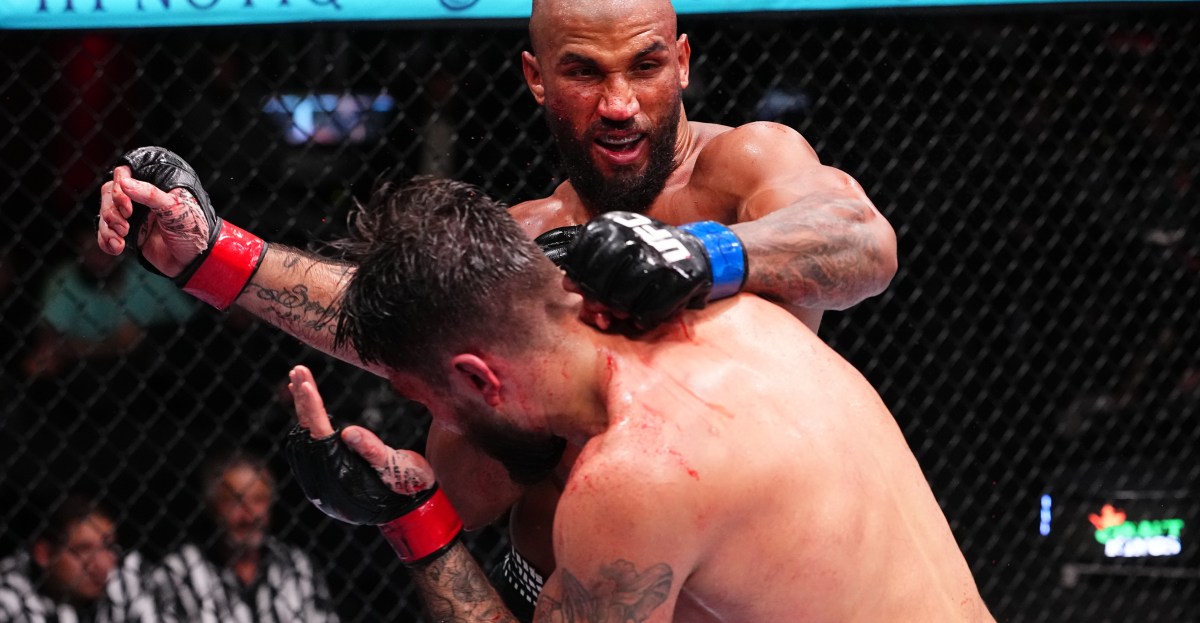 UFC adds undefeated heavyweight to April 4 card in Las Vegas