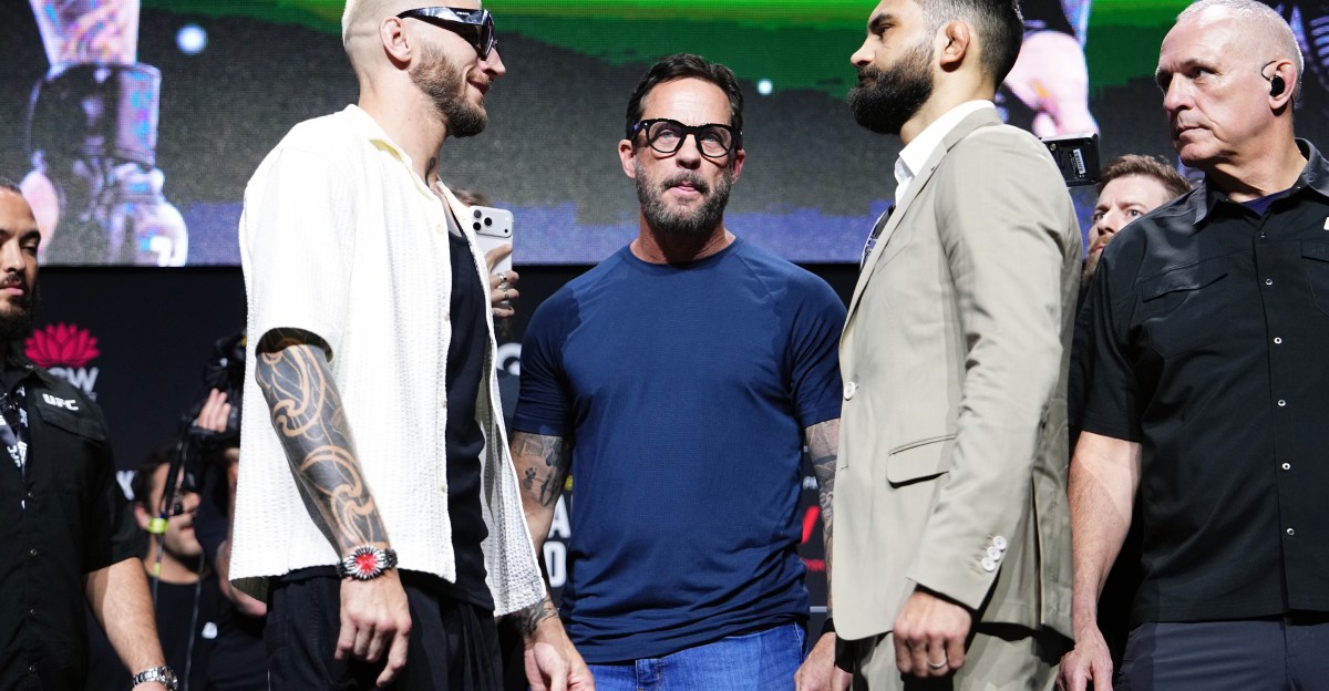 UFC 325 press conference - Hooker tp Saint-Denis: ‘That’s close enough’