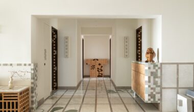 Gingham Dreams apartment in Mumbai by MuseLAB