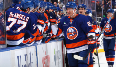 Palat has goal, assist in debut, Islanders stifle Rangers