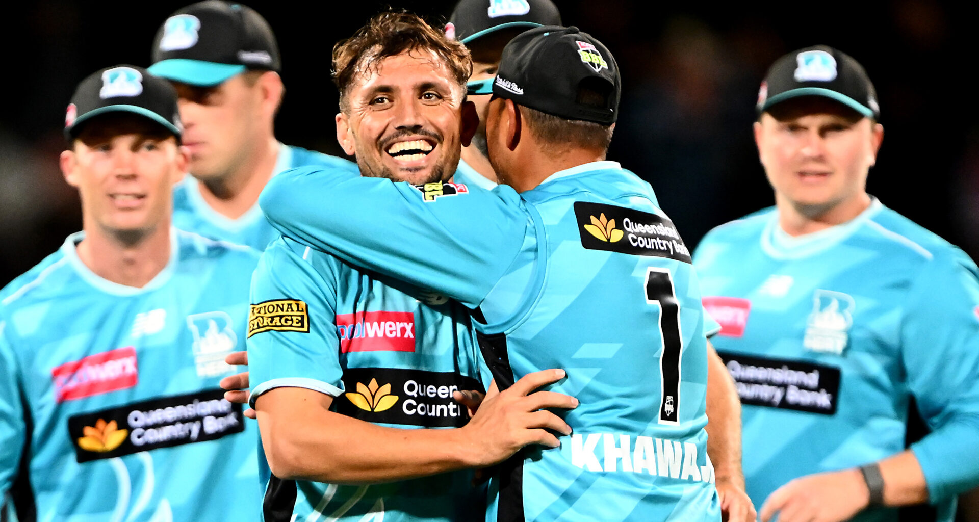 Heat steal remarkable final-over win over Hurricanes