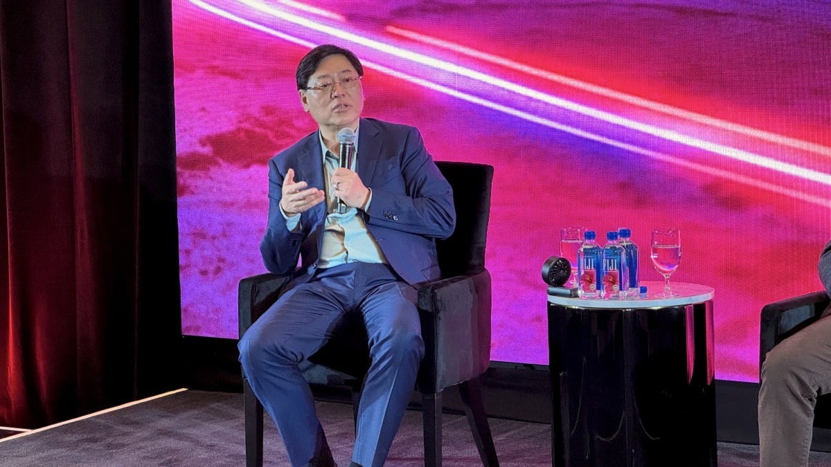 Lenovo CEO addresses AI skeptics at CES: 'Nobody can avoid it.'