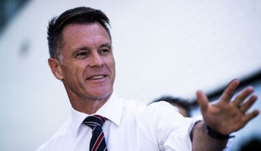 Chris Minns floats the idea of extra public holiday in NSW