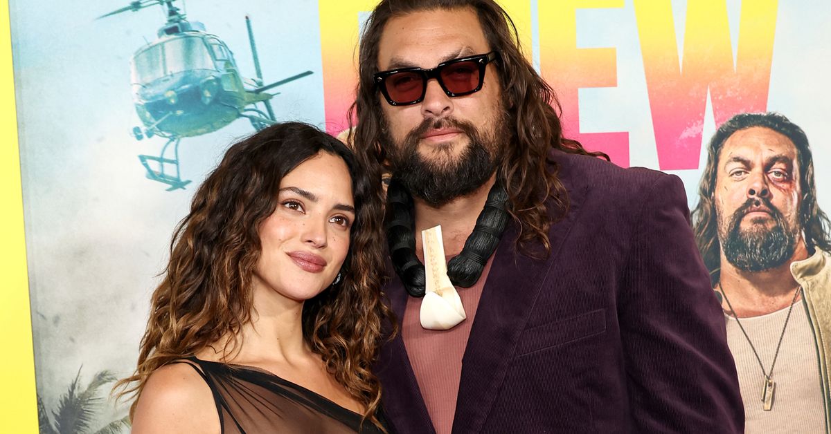 Jason Momoa packs on PDA with girlfriend at premiere of new movie