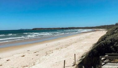 Search for teen boy missing whilst swimming at NSW beach