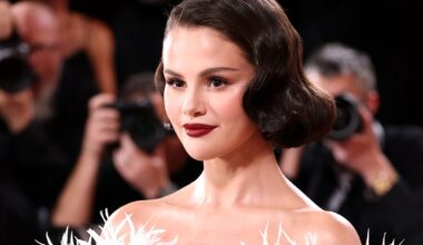 Golden Globes 2026: Selena Gomez's Chanel dress took 320 hours to make