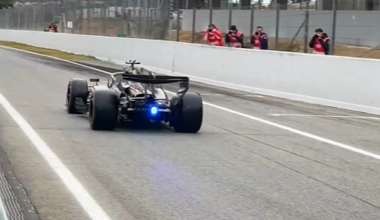 Why new Aston Martin F1 car debuted with blue warning lights