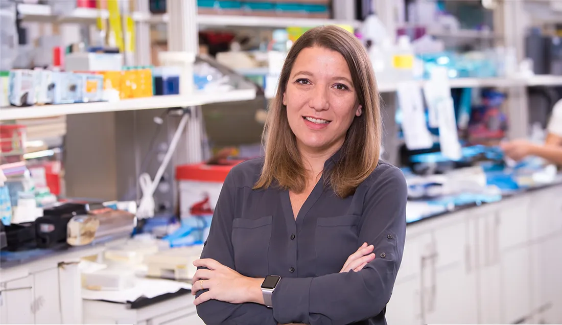 Miller School of Medicine's Dr. Maria "Ken" Figueroa in her lab