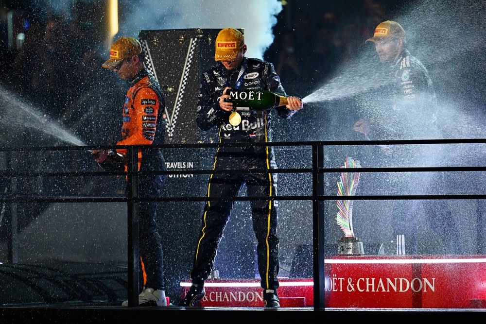 Lando Norris, McLaren, Max Verstappen, Red Bull Racing