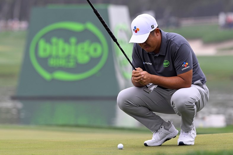 LIV Golf are set to replace a departing captain with a PGA Tour player.