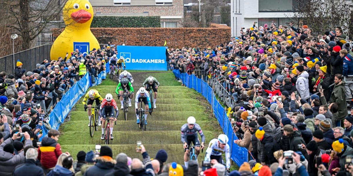 EUROTRASH New Years Day: Van der Poel Flies, van Aert Flats