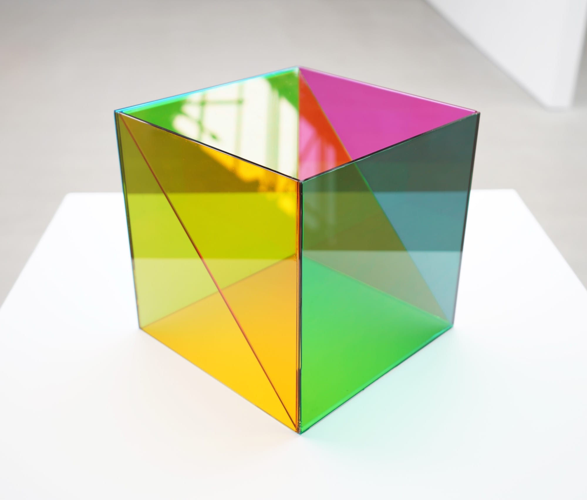 a colorful cubic sculpture by Luftwerk