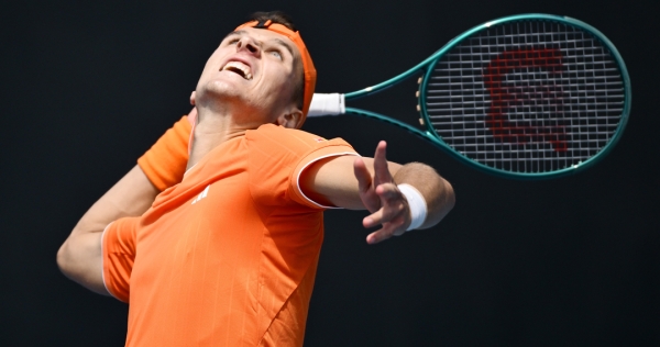 Same old feeling for Mensik, Musetti the leading Lorenzo