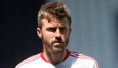 Man Utd Eyeing Move to £52m Mile Svilar as Overhaul Planned