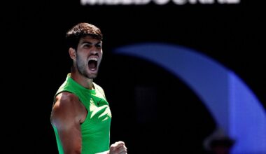 Why is tennis' World No. 1s fighting with Australian Open over a health device