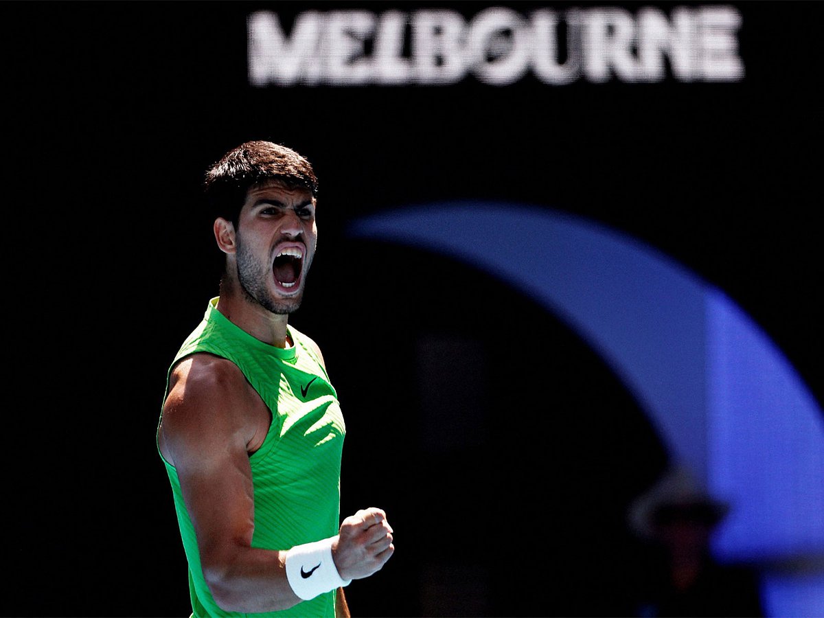 Why is tennis' World No. 1s fighting with Australian Open over a health device