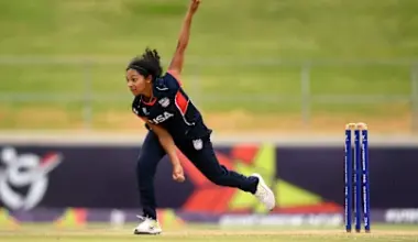 star-sports-on-dark-background