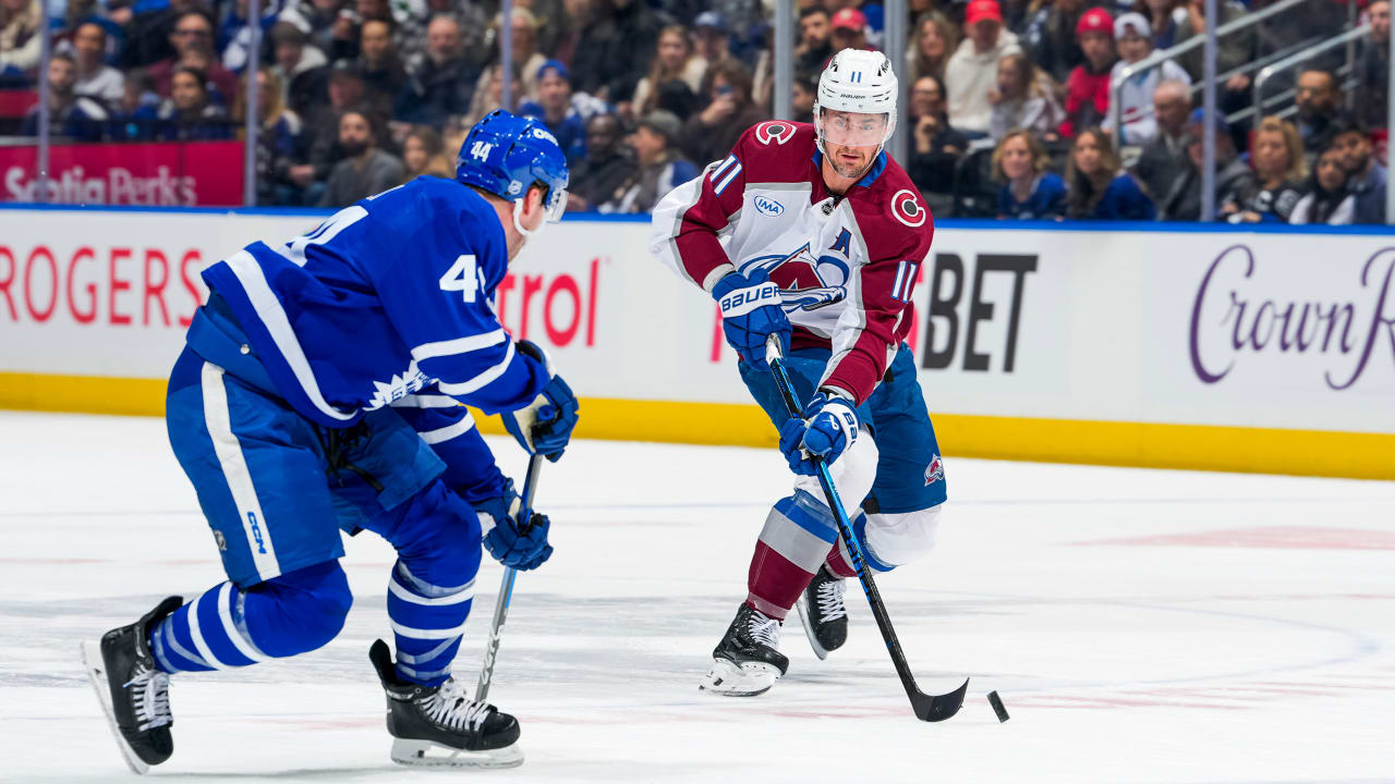 Nelson scores hat trick, Avalanche defeat Maple Leafs