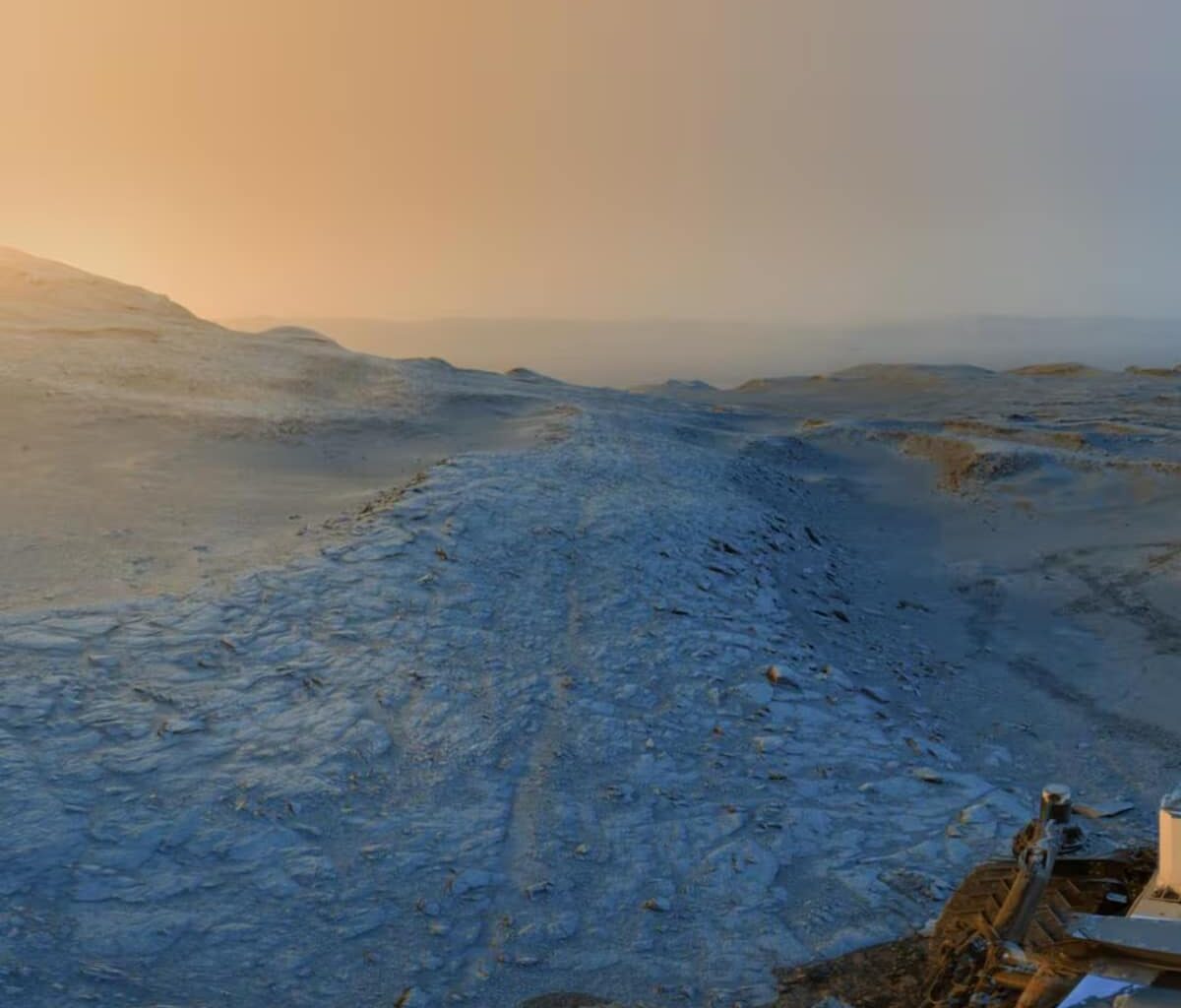 panorama_curiosity_light