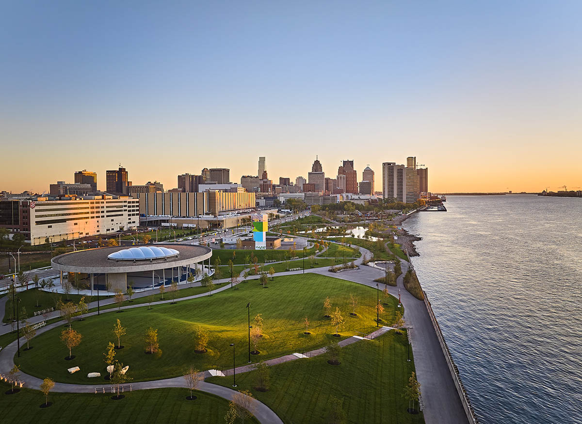 Adjaye Associates creates a pavilion-like basketball court for Detroit