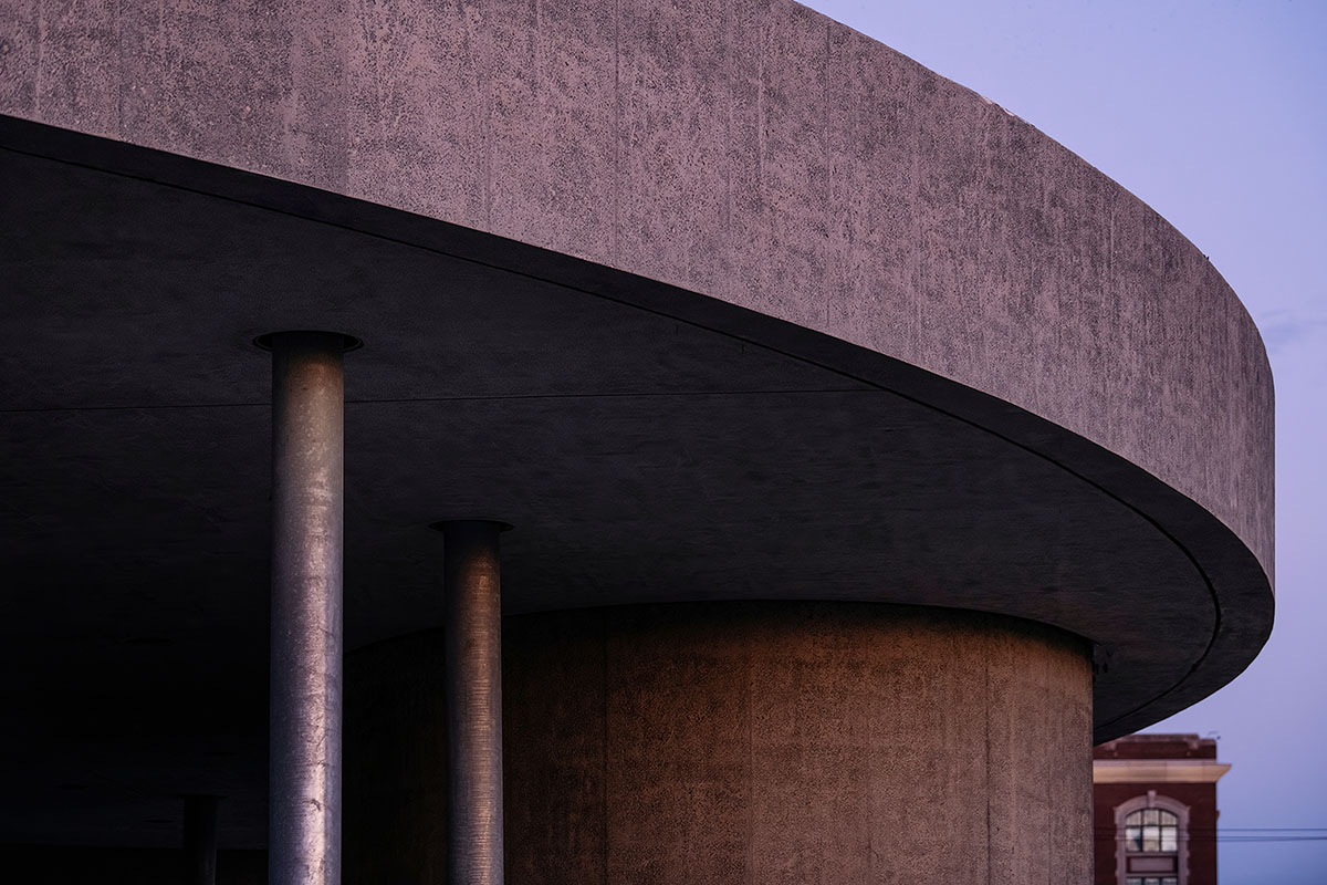 Adjaye Associates creates a pavilion-like basketball court for Detroit