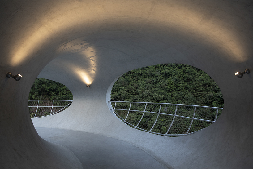 resting loop with views 11