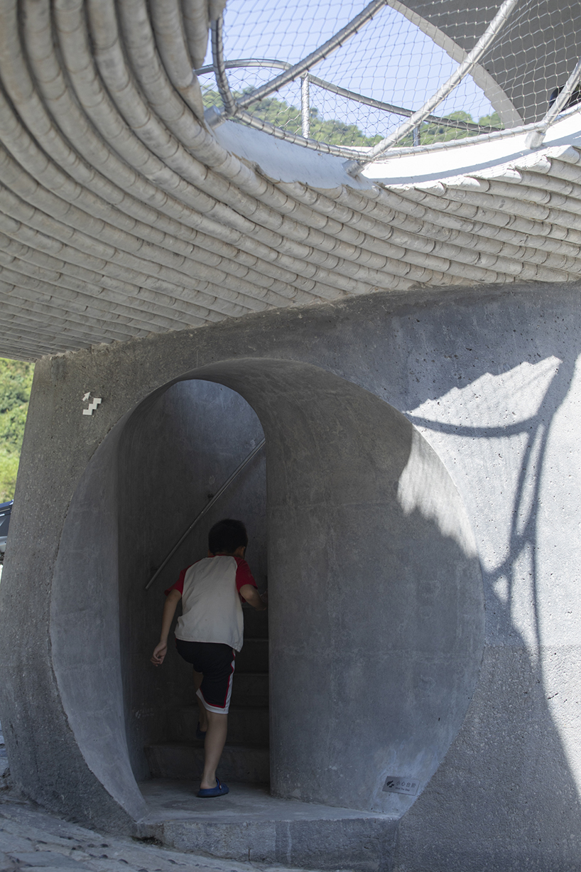 resting loop with views 6