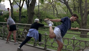What Is Runching? Why So Many People Are Running at Lunch.