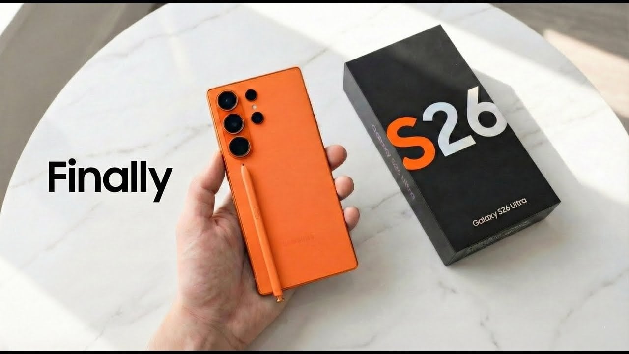 Samsung Galaxy S26 Ultra showcasing its AI privacy display feature