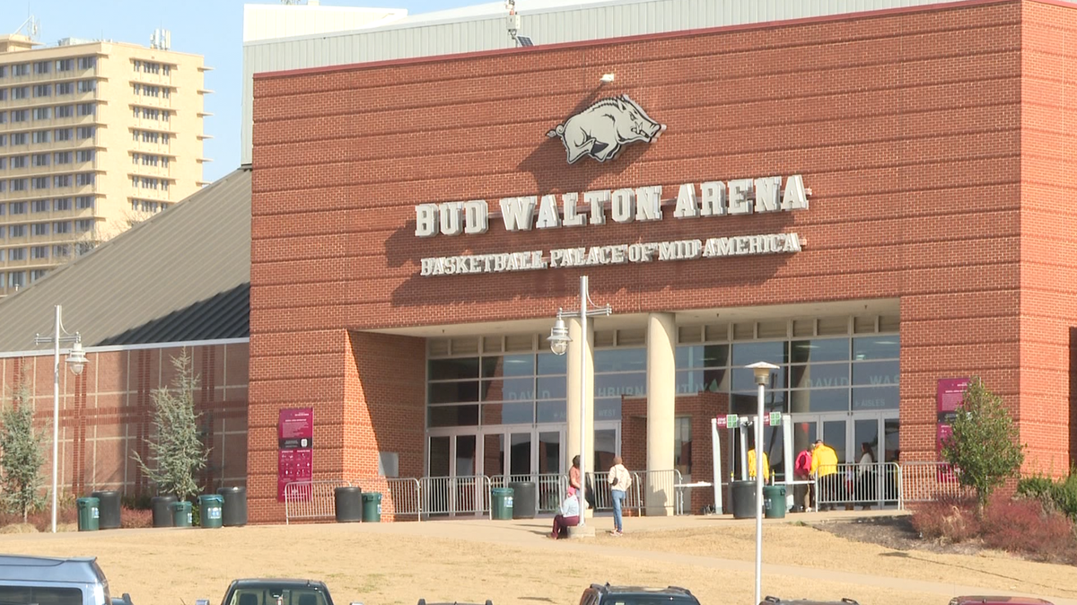 Arkansas women’s basketball fans optimistic as SEC play begins