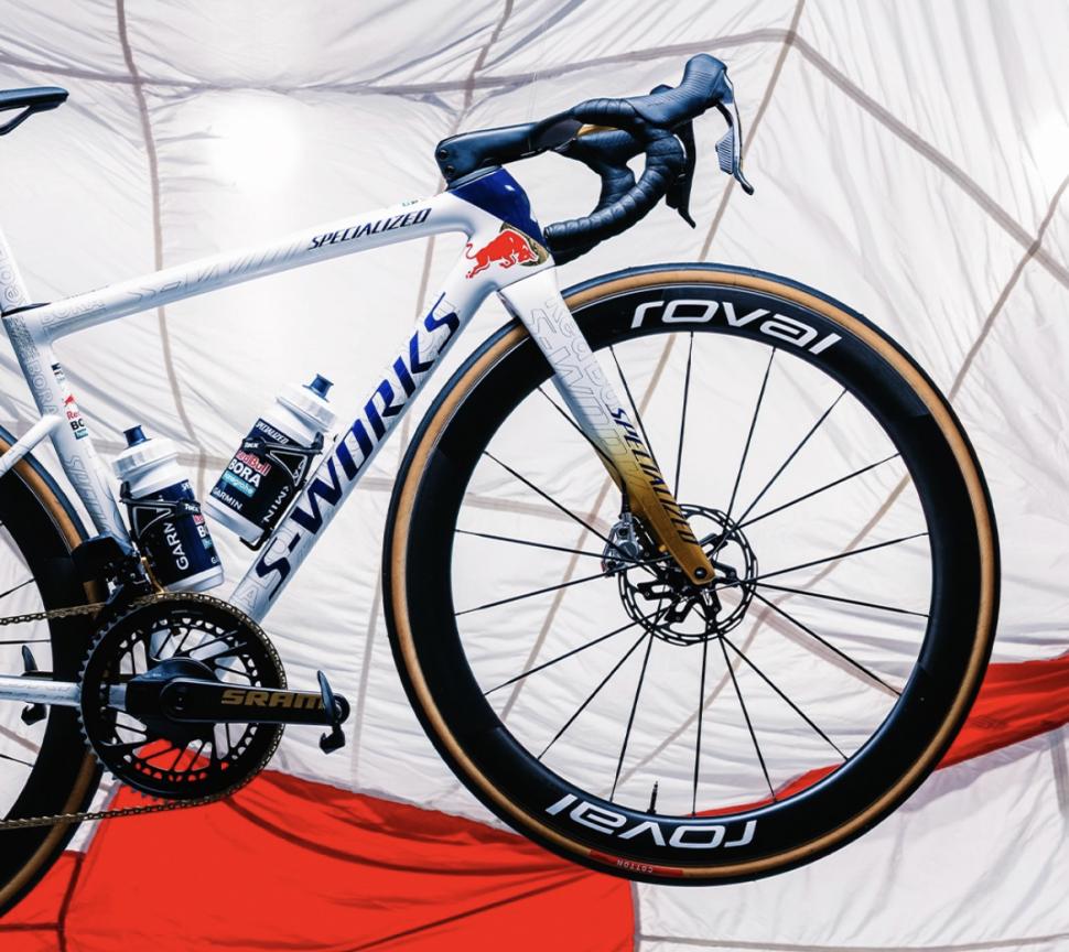 2026 Red-Bull Bora hansgrohe Remco Evenepoel Specialized Tarmac SL8