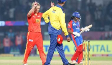 sophie-devine-took-4-for-37-and-defended-9-off-the-final-over