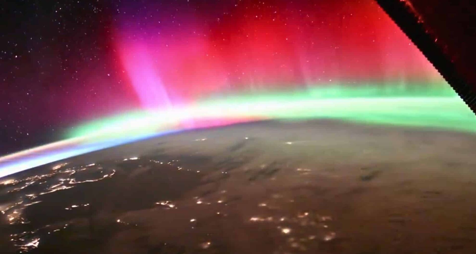 This 33 Second Time Lapse Shows Earth Offering A Rare Farewell