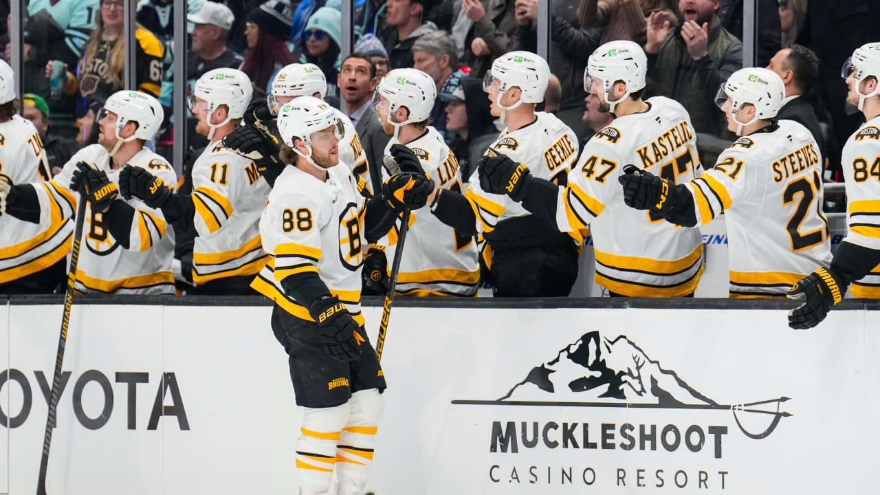 Pastrnak goes top shelf | NHL.com
