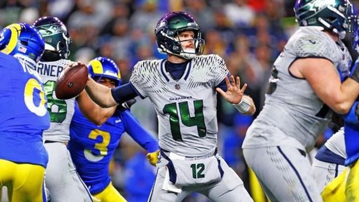 NFL Playoffs Deliver Wild Finishes As Bears, Rams, 49ers Advance