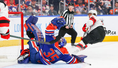 Jarry with insane glove snag