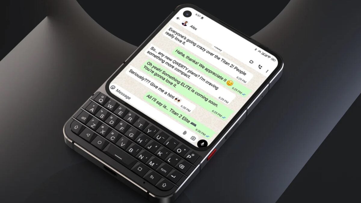 QWERTY Phones Are Really Trying to Make a Comeback This Year