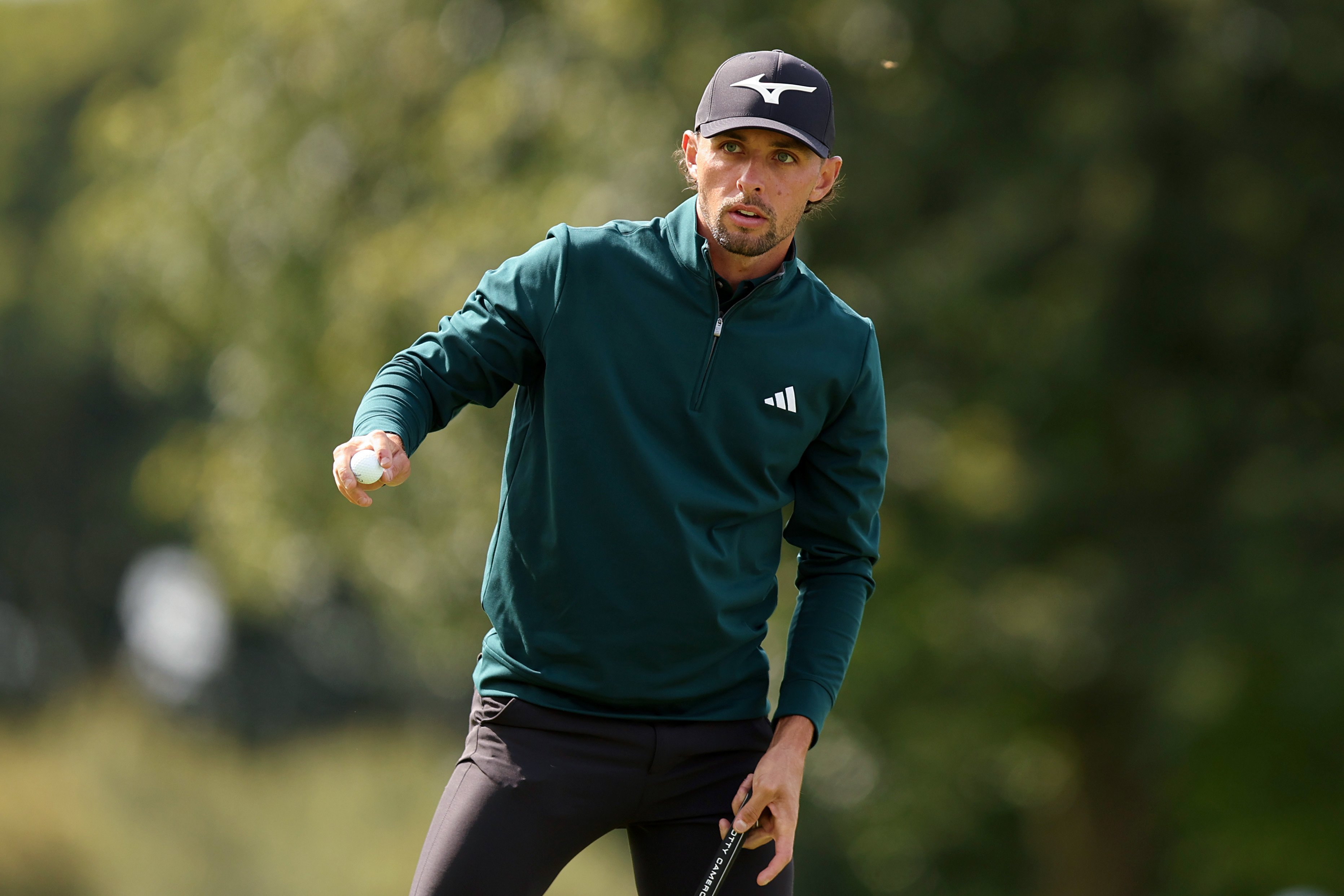 Marco Penge waves to the crowd