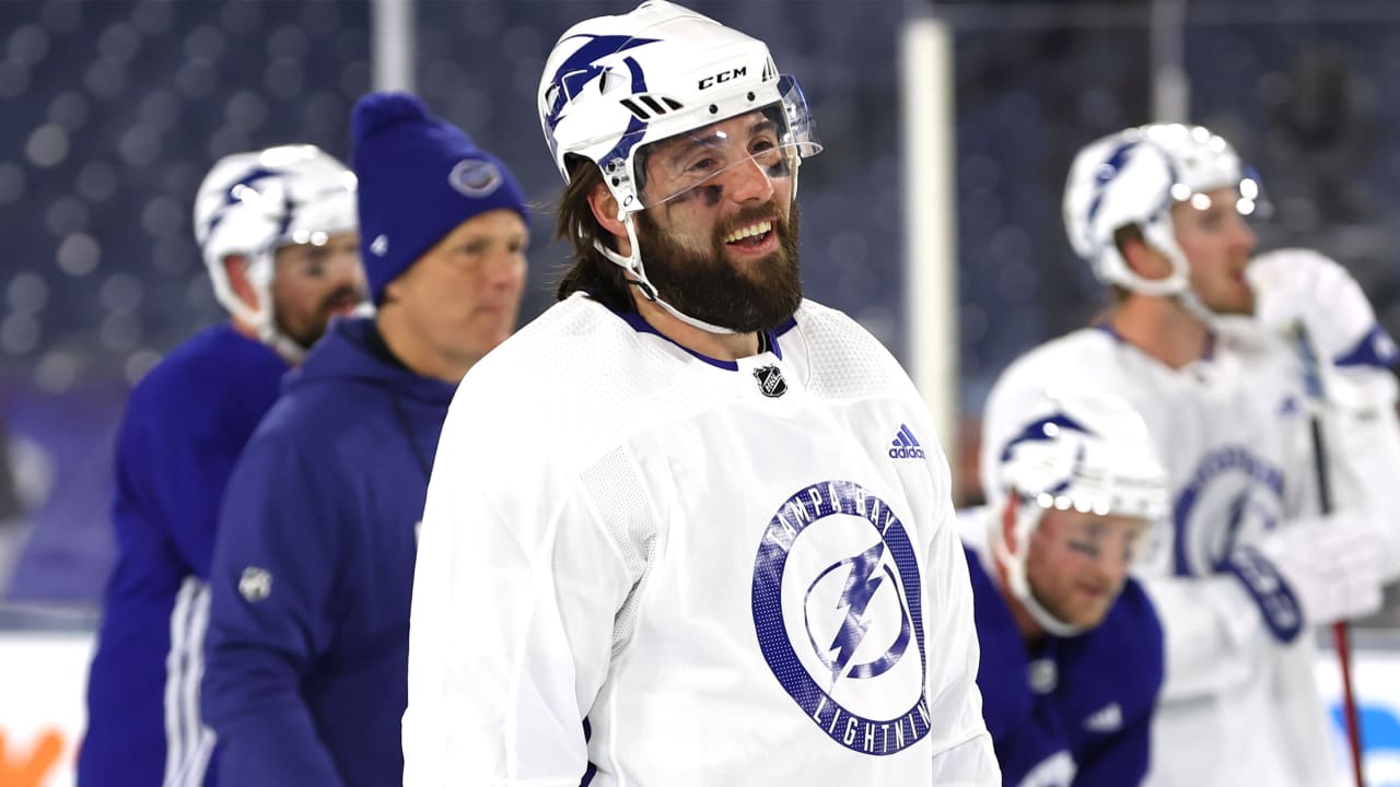 Maroon talks Lightning, Stadium Series, retirement in Q&A