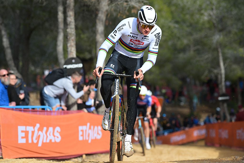 2026 Benidorm World Cup: Mathieu van der Poel en route to a stunning victory