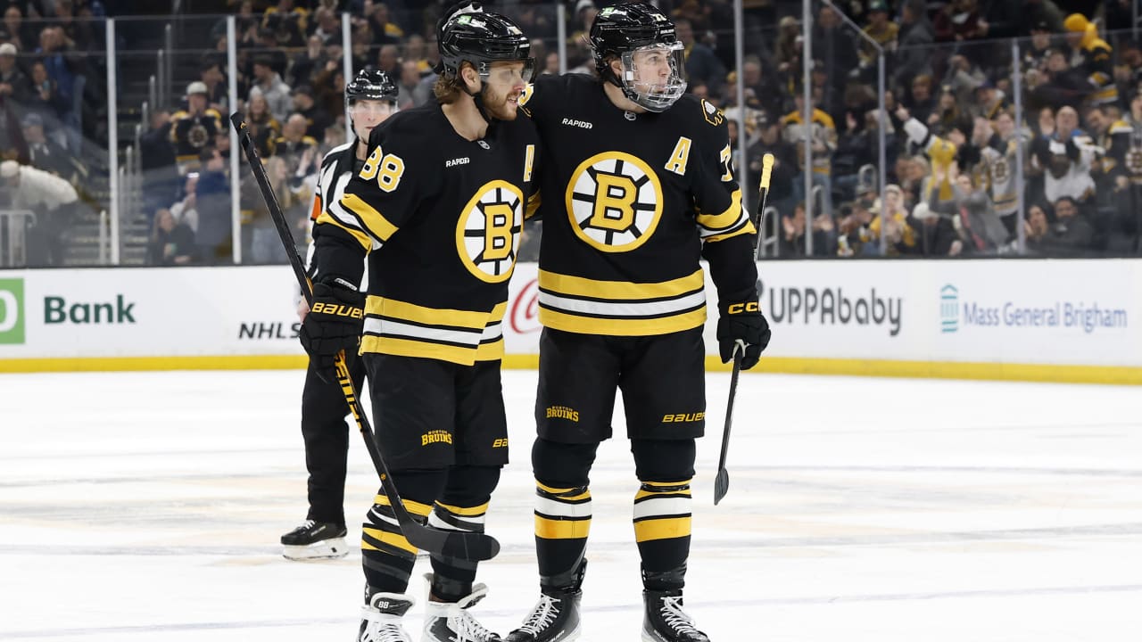 Bruins score 3 in 54 seconds, hold on to defeat Golden Knights